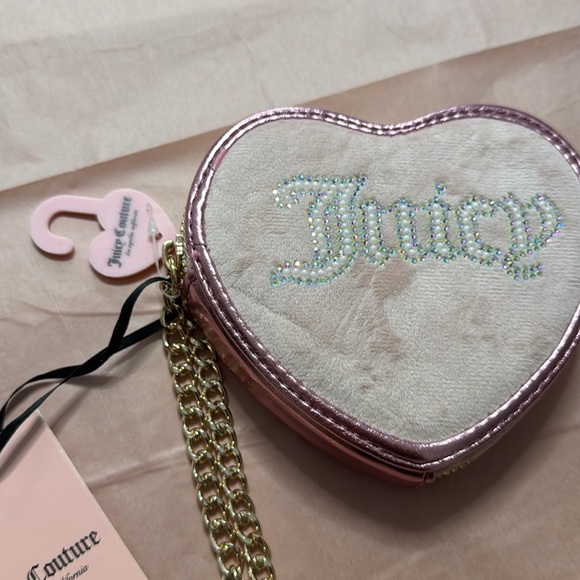 Juicy Couture Pink and White Heart Wristlet - Picture 4 of 11